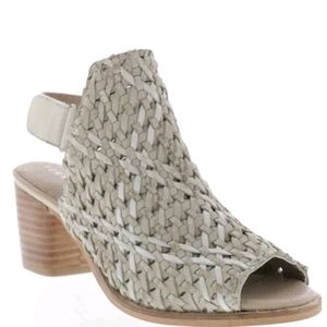 Very Volatile Brinkley Stone Woven Opened Toed Sandal